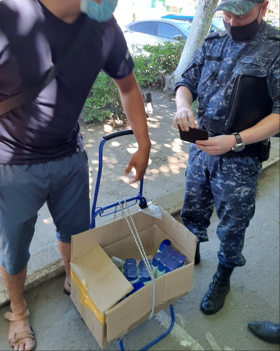 В Батайске продолжаются рейды по соблюдению масочного режима