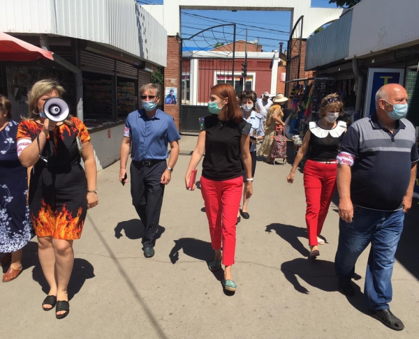 В Батайске продолжается мониторинг масочного режима