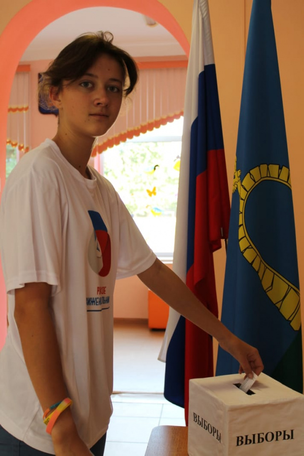 В батайских школах выбрали лидеров ученического самоуправления