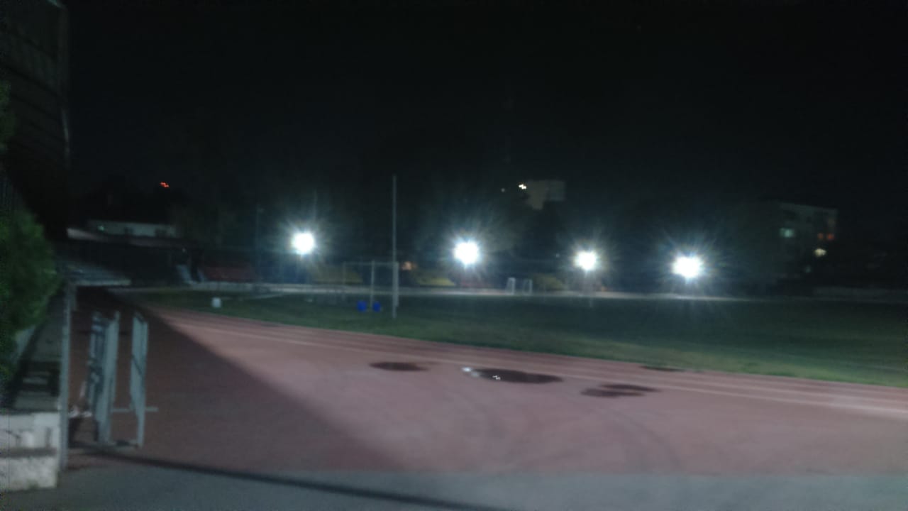 На стадионе ДЮСШ №2 в рамках энергосервисного контракта проведена замена уличных светильников