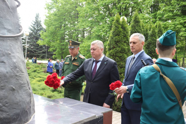 В Батайске почтили память ликвидаторов аварии на Чернобыльской АЭС