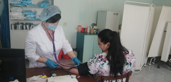 Роман Волошин, и.о. главы Администрации города Батайска поручил заместителям главы по направлениям деятельности увеличить темпы диспансеризации