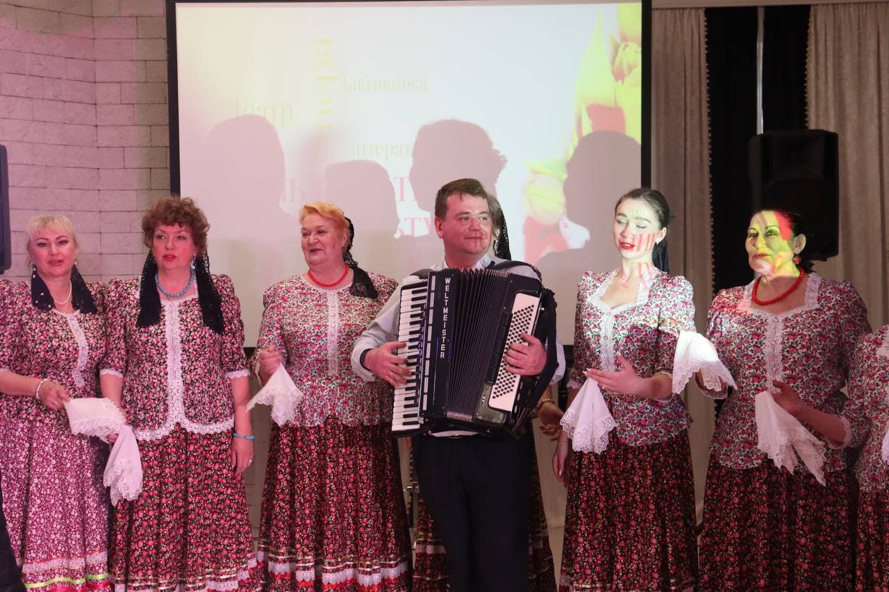 В Батайске поздравили работников культуры