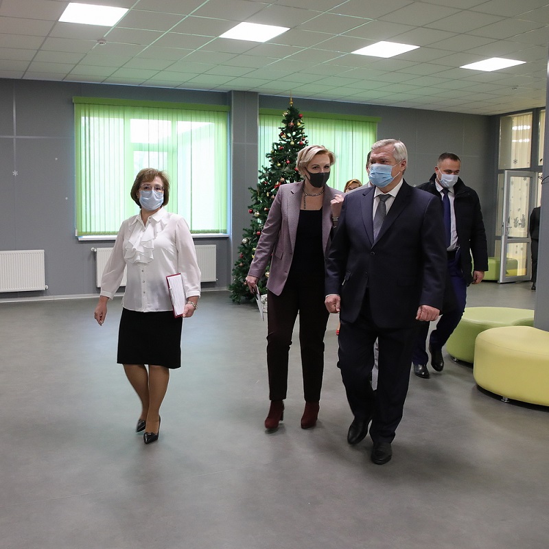 Школы Батайска получат аппаратно-программные комплексы для дезинфекции рук