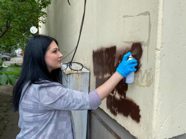 Сегодня в Батайске стартовала акция по удалению рекламы наркотических веществ  "Очистим наши улицы"