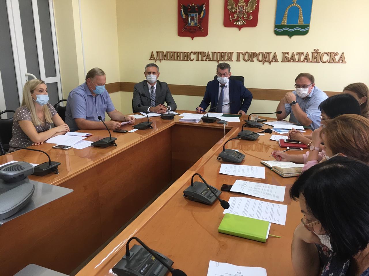 На заседании коллегии Администрации города рассмотрели ход исполнения муниципальных программ