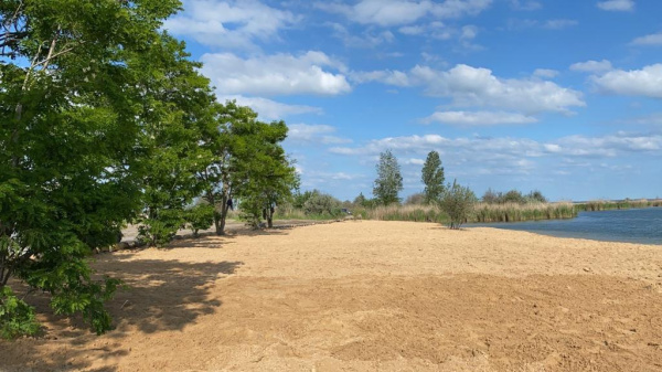 В Батайске началась подготовка пляжей к купальному сезону 2020