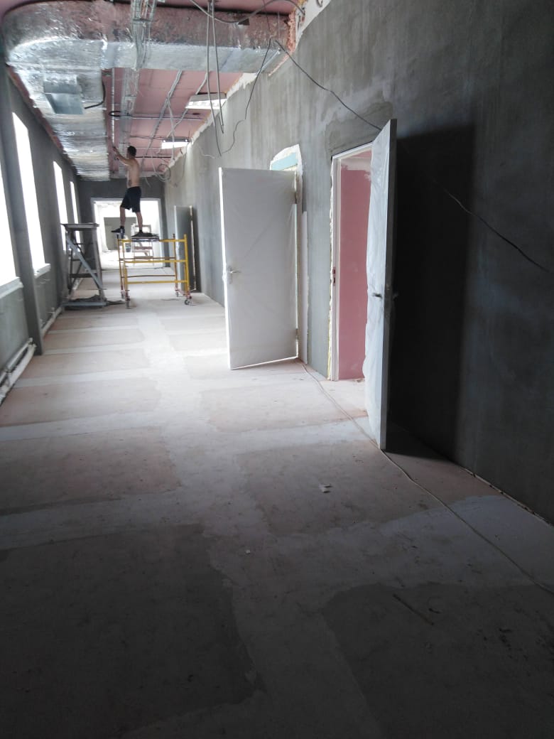 В Батайске продолжается ремонт школы №9