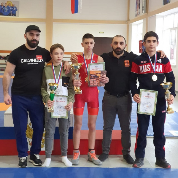 Батайские спортсмены - победители Первенства Ростовской области по греко-римской борьбе