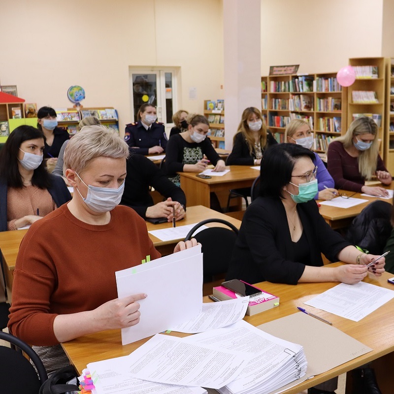 В Батайске состоялось заседание комиссии по делам несовершеннолетних