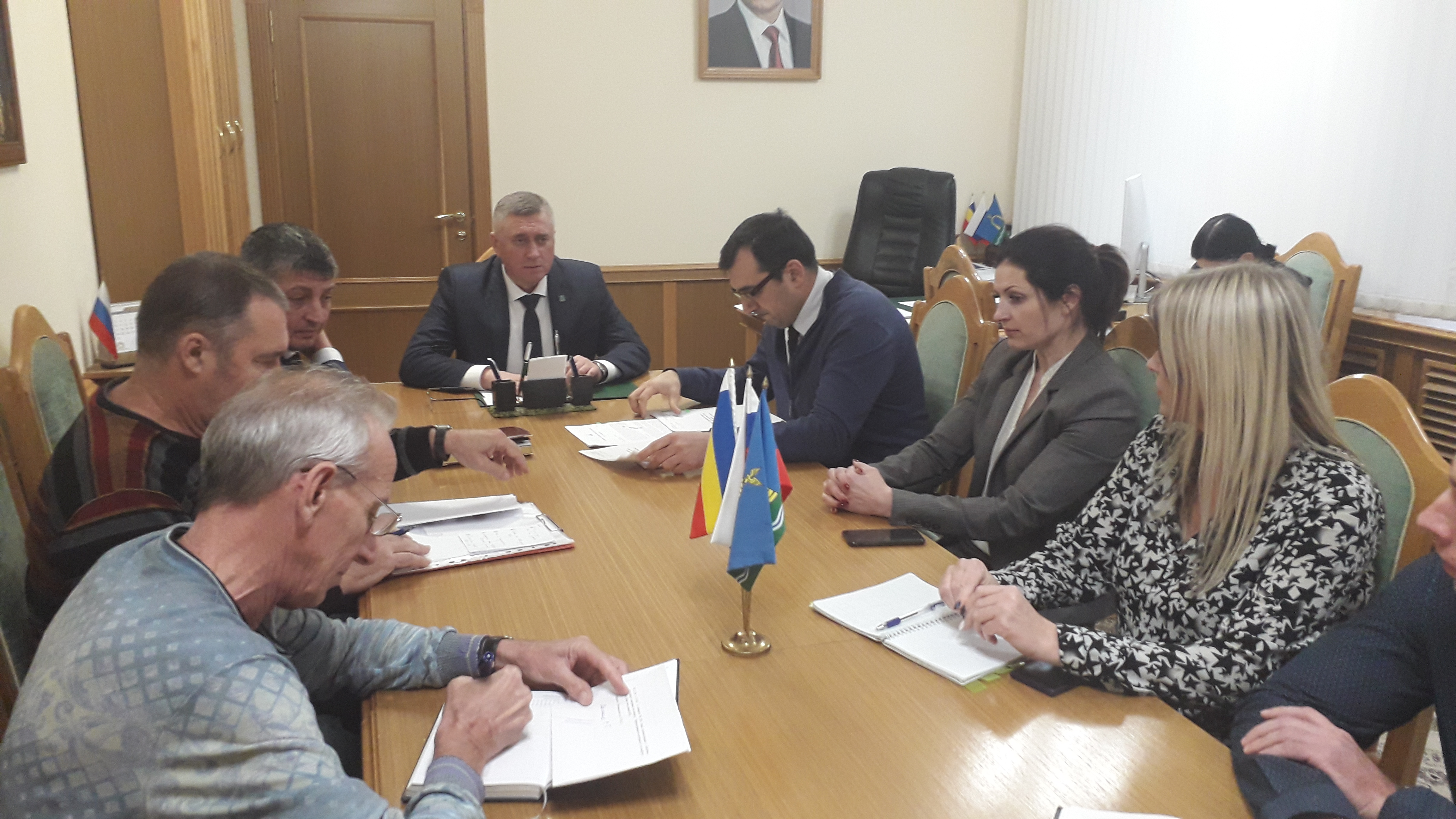 В Администрации Батайска прошло совещание по вопросам исполнения энергосервисного контракта