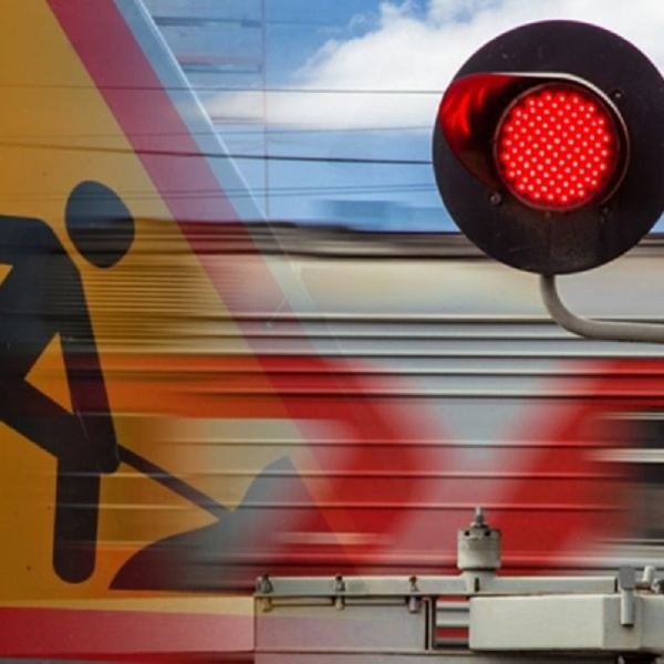 На железнодорожном переезде в Батайске по улице Промышленной временно ограничат движение автотранспорта