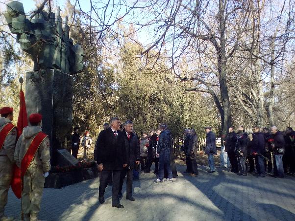 В Батайске прошел митинг в День памяти воинов-интернационалистов