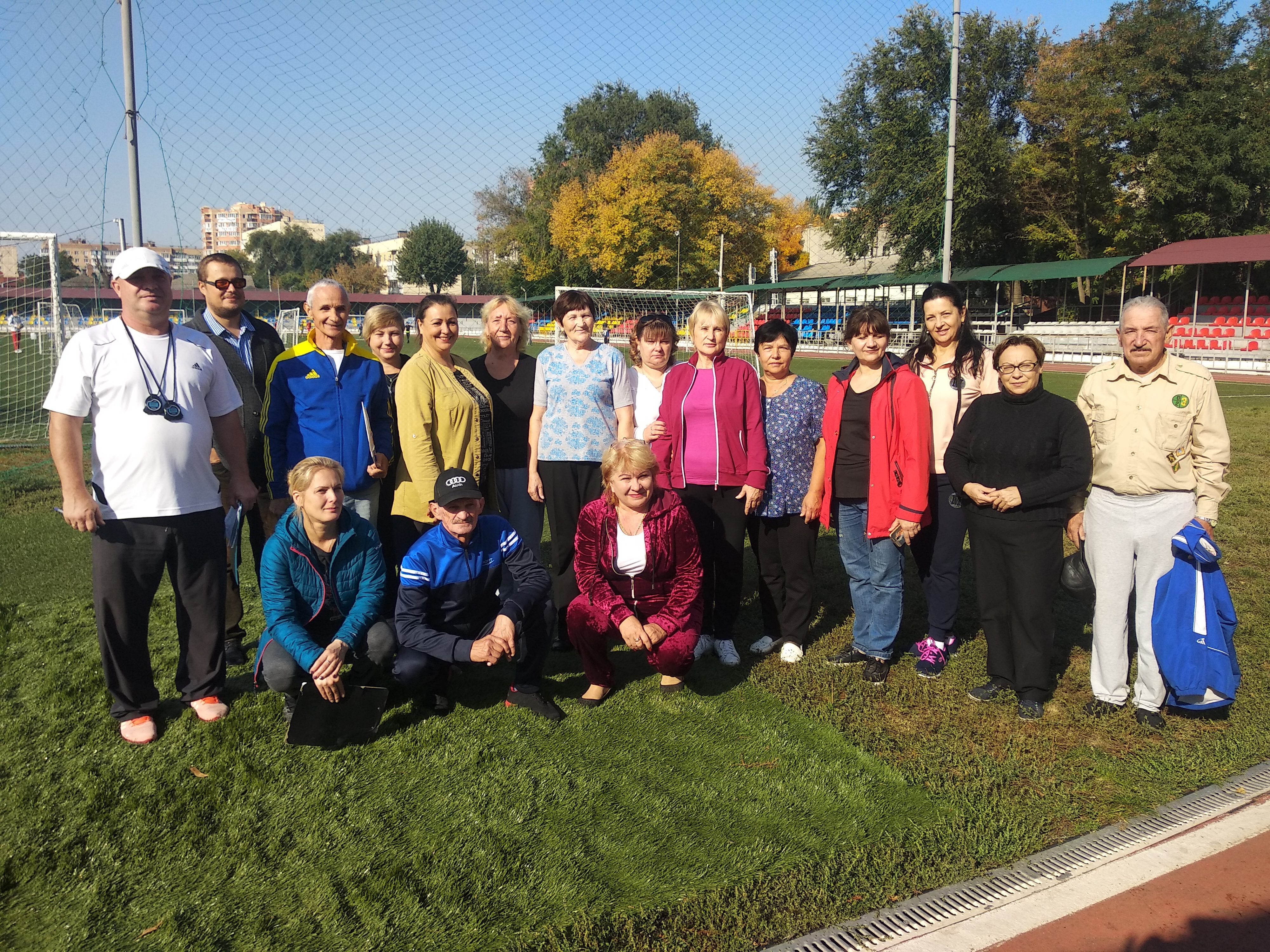В Батайске прошел спортивный праздник, посвященный Дню пожилых людей
