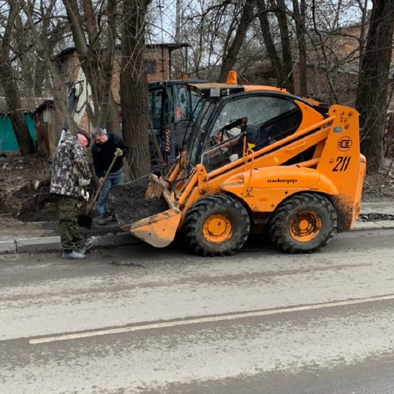На улице Талалихина коммунальщики оборудовали дренаж для отвода ливневых вод