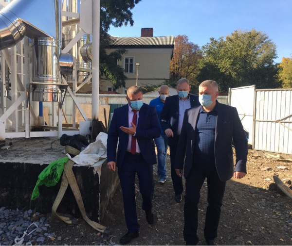 Геннадий Павлятенко проверил ход работ по вводу в эксплуатацию блочно-модульных котельных