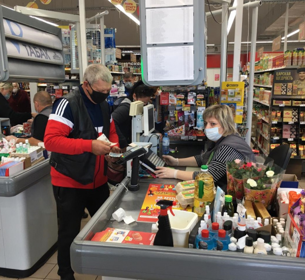 В Батайске продолжаются рейды по соблюдению масочного режима