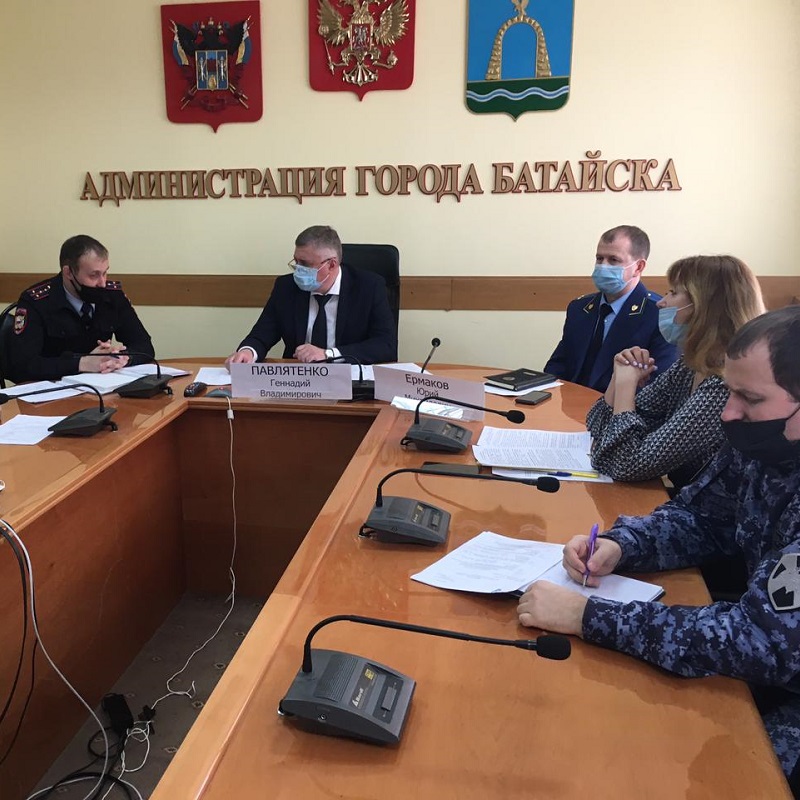 В Батайске обсудили меры антинаркотической работы среди детей и молодежи