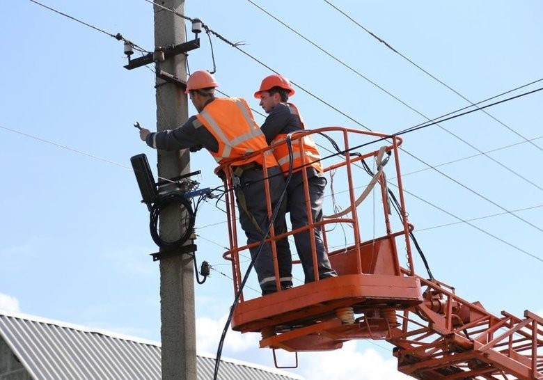 Обслуживание систем наружного освещения на контроле городских служб