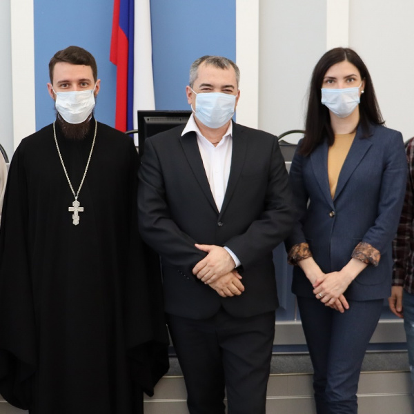 В Батайске начал работу клуб взаимопомощи #МЫВМЕСТЕ