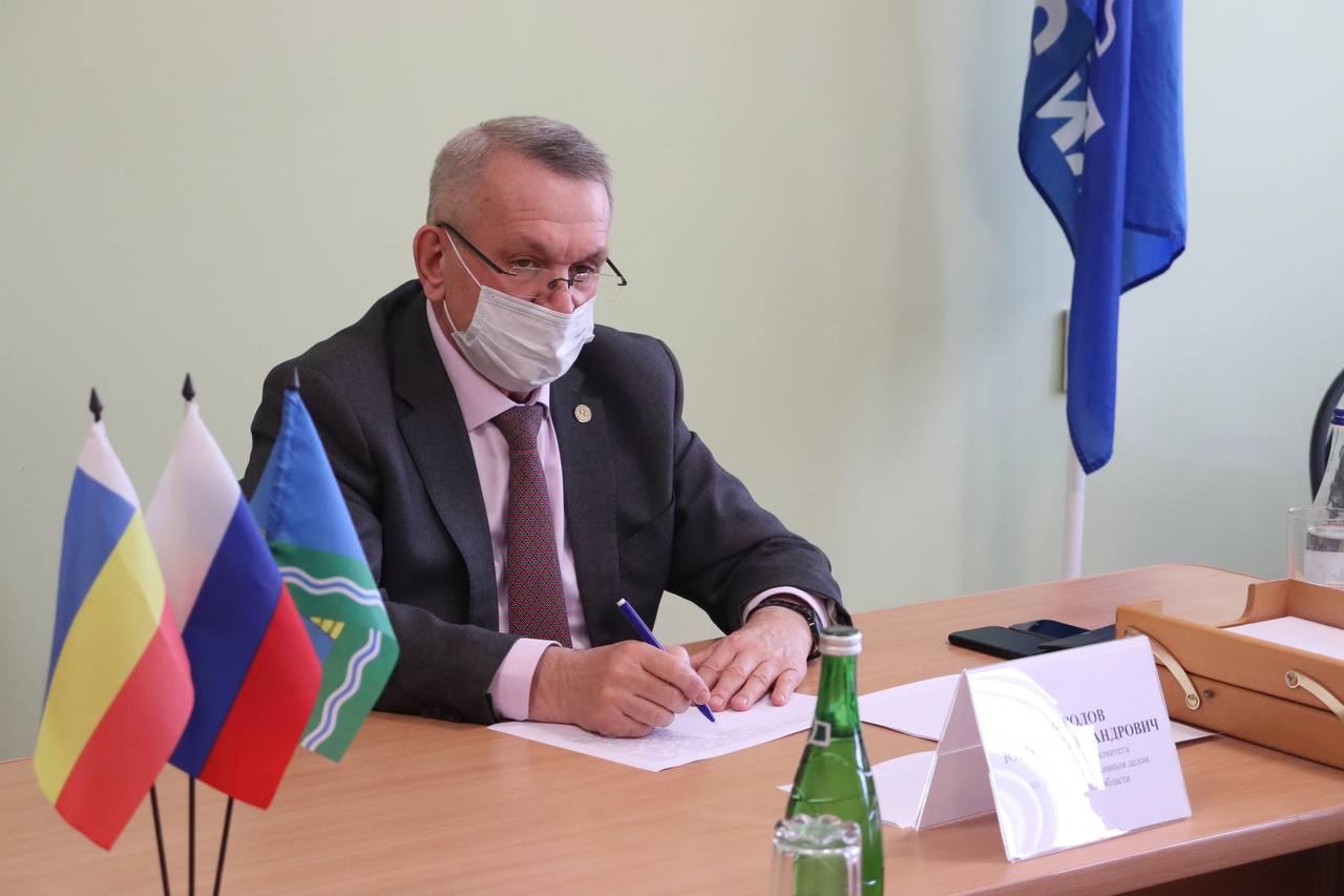  Юрий Фролов провел личный прием граждан в Батайске