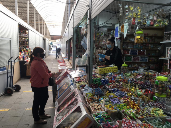 В Батайске продолжаются рейды по соблюдению масочного режима