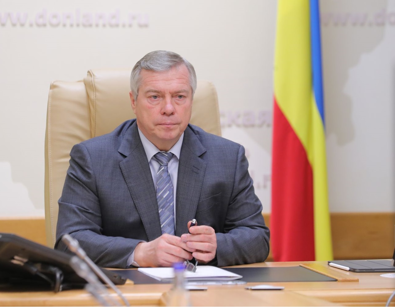 Василий Голубев подписал постановление о смягчении ограничений из-за пандемии