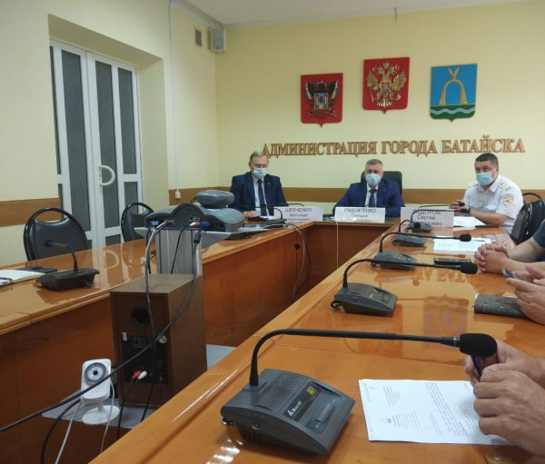 Глава Администрации города Батайска Геннадий Павлятенко принял участие в заседании комиссии по обеспечению безопасности дорожного движения при Правительстве Ростовской области в режиме видеоконференции