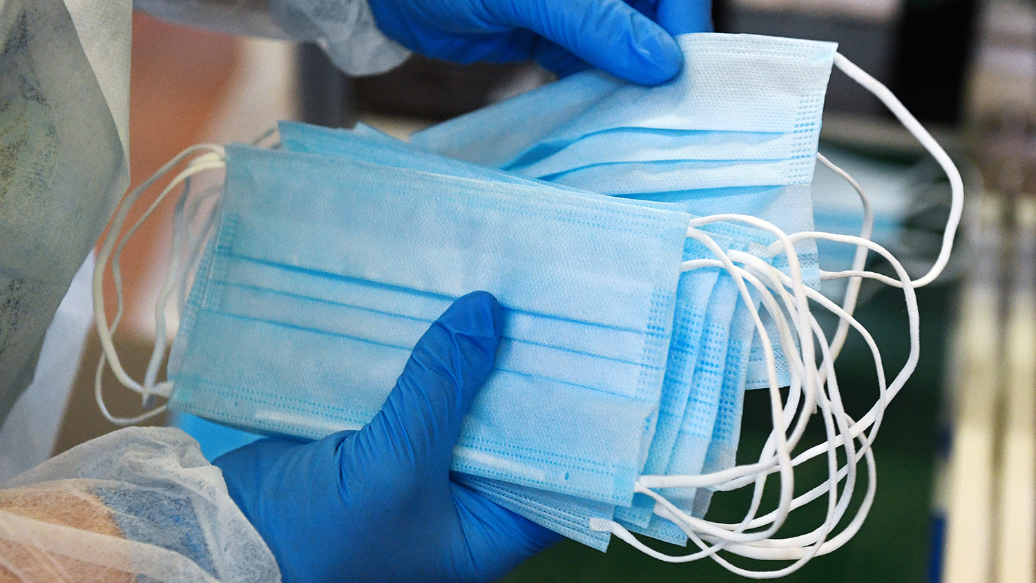 Где в Батайске можно приобрести  маски