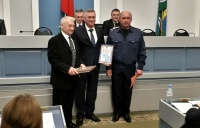 Атаман ГКО "Батайское" вручил грамоты главе Администрации Батайска и депутатам городской Думы 