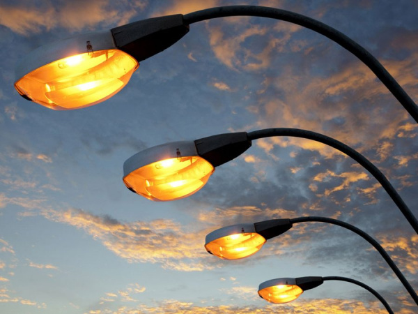 Обслуживание систем наружного освещения на контроле городских служб