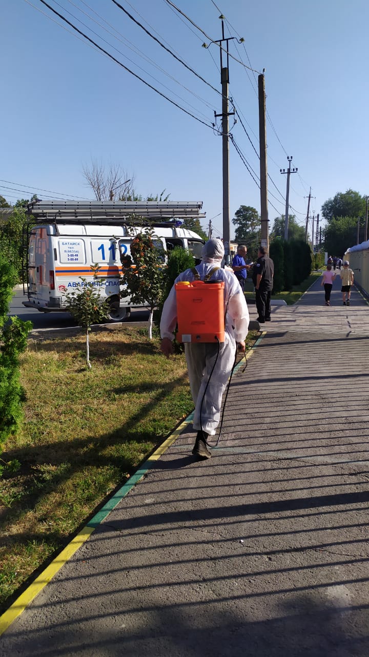 В Батайске провели дезинфекцию помещений всех 52 избирательных участков