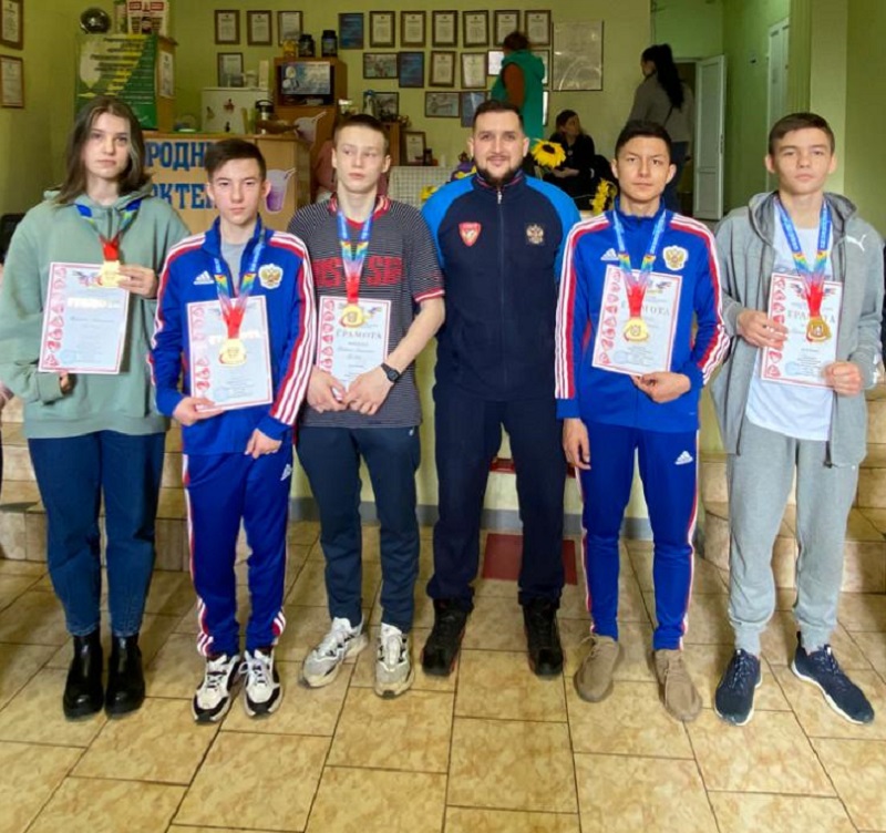 Тхэквондисты Батайска представят Ростовскую область на Первенстве России