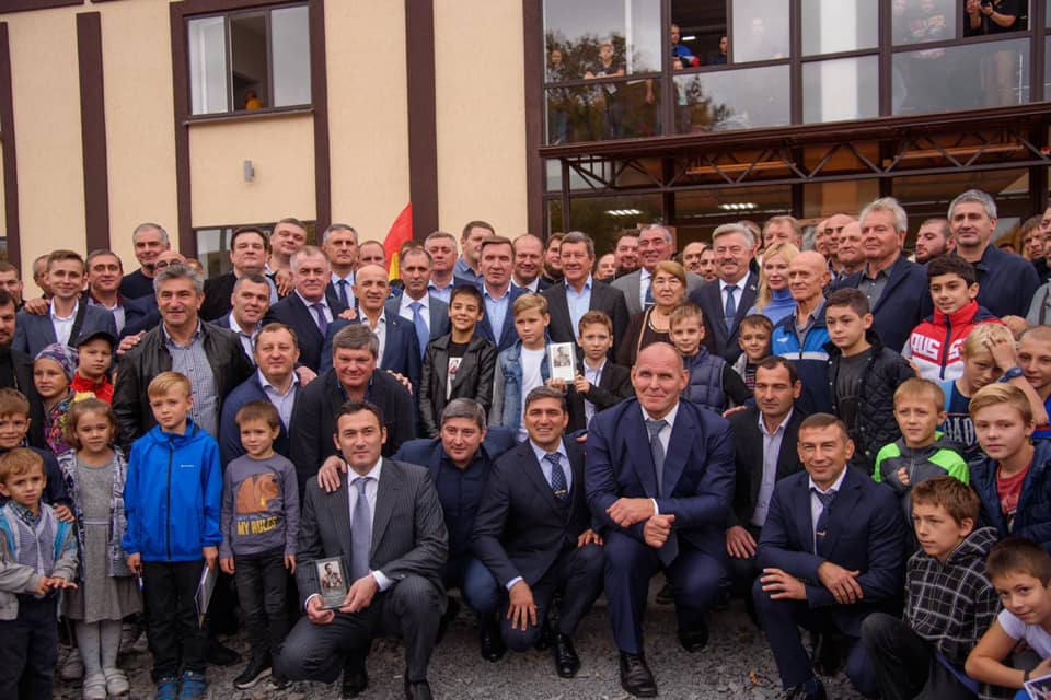 Открытие зала борьбы имени братьев Самургашевых в Батайске. Видео