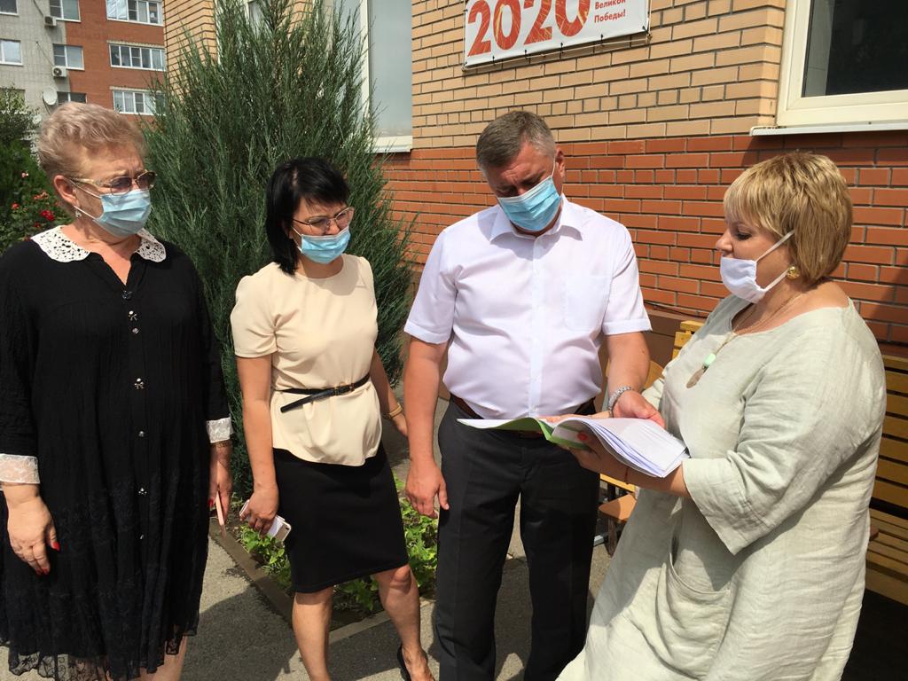 В Батайске проверили работу пришкольных лагерей