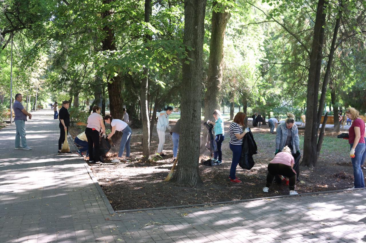 Сегодня в Батайске прошел субботник