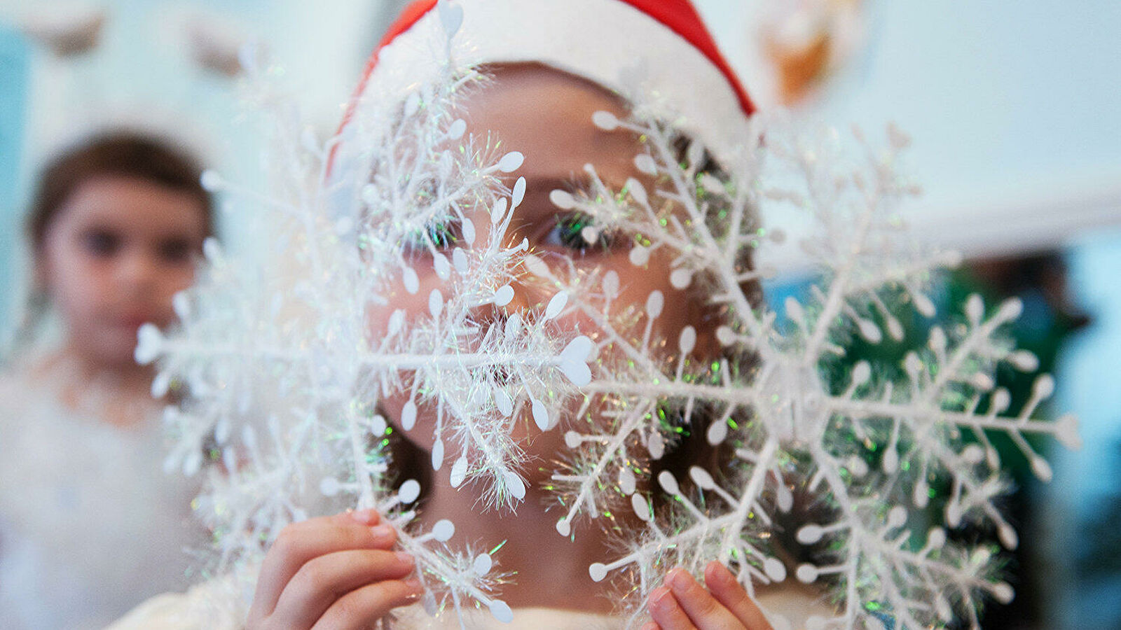 Батайчан приглашают принять участие в акции "Новый год в каждый дом"