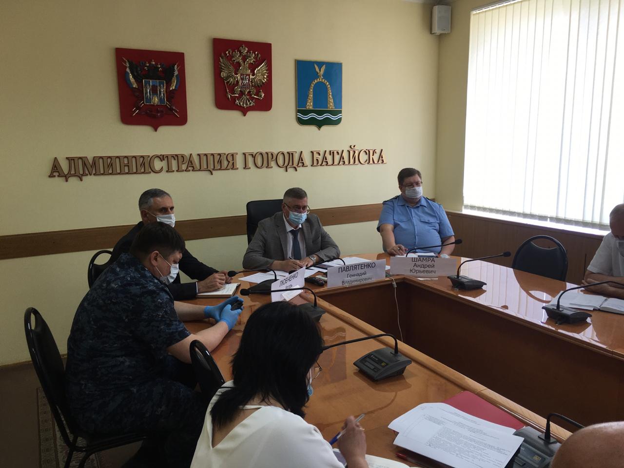 В Администрации города состоялось заседание городского штаба по предупреждению завоза и распространения коронавируса