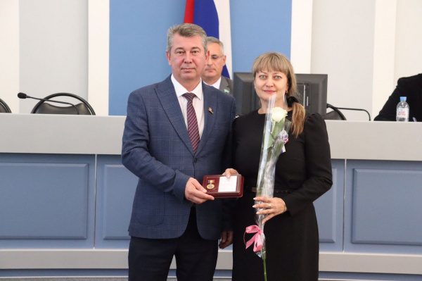 Роман Волошин вручил награды председателям КТОС