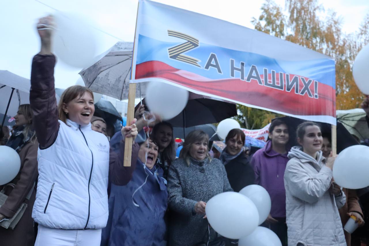 В Батайске поддержали российских военных