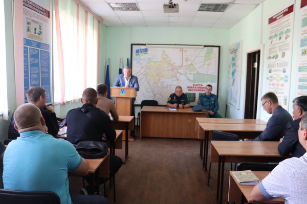 В Батайске прошла рабочая встреча по вопросу создания добровольной пожарной дружины