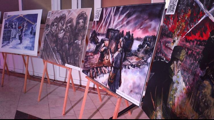 В Батайске открылась выставка работ победителей Всероссийского конкурса детских рисунков «Дорога жизни»